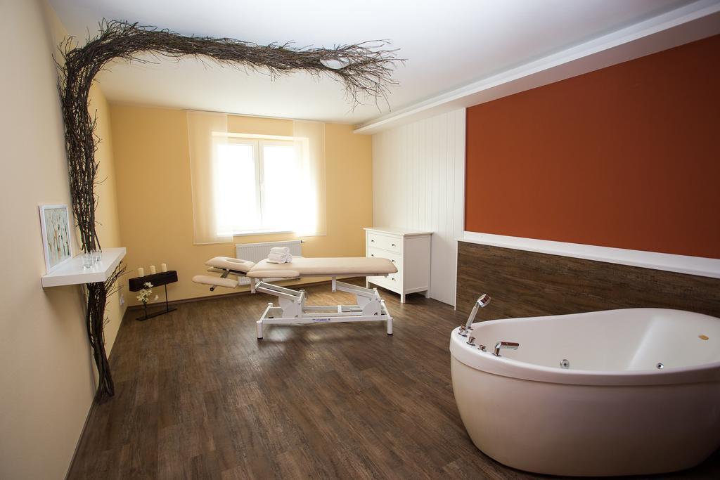 Garni Hotel Trzeboń Zewnętrze zdjęcie